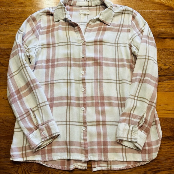 White Notched Collar 3/4 Sleeve Button Down Shirt - Picture 3 of 3